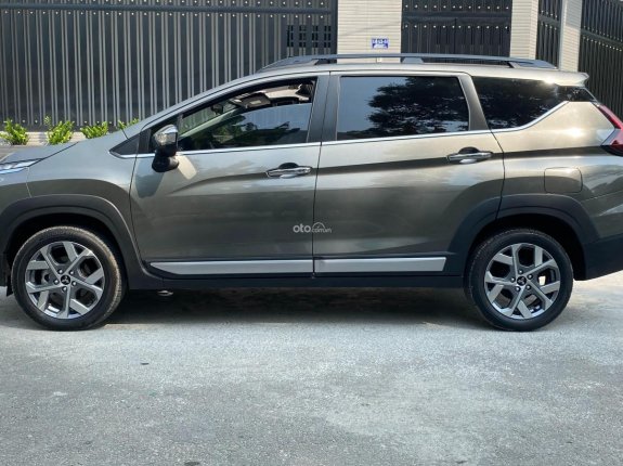 Mitsubishi Xpander Cross 1.5 AT 2023 - Chất Xe Cực Đẹp - Màu Xám Ghi Sạch Sẽ Ít Bám Bụi