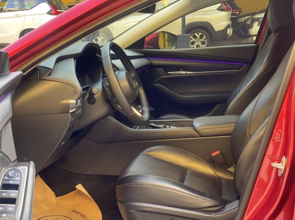 Mazda 3 Sedan 1.5L Luxury 2021 - Xe Đã Dán Phim 3M - Led Nội Thất - Ốp Carbon