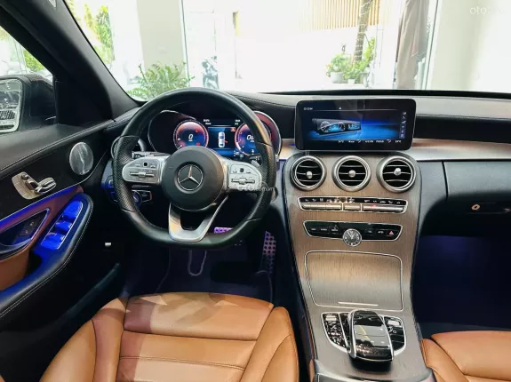 Mercedes-Benz C300 AMG First Edition 2019 - 1 tỷ 250 triệu