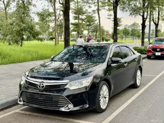 Toyota Camry 2.5Q 2016 - 670 triệu