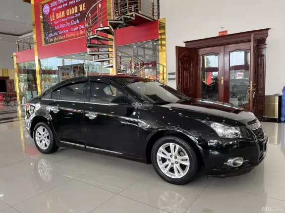 Chevrolet Cruze 2015 - Sedan 5 chỗ giá rẻ, máy số ngon, thân vỏ chắc chắn