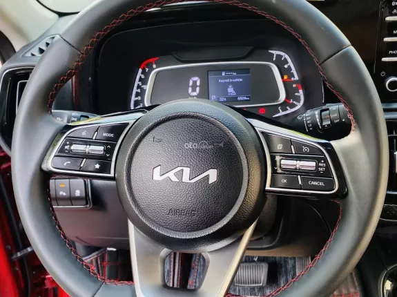 Kia Sonet 1.5 Luxury 2023 - Đẹp như xe mới, mới lăn bánh 6000km