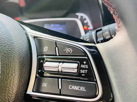 Kia Sonet 1.5 Luxury 2023 - Đẹp như xe mới, mới lăn bánh 6000km
