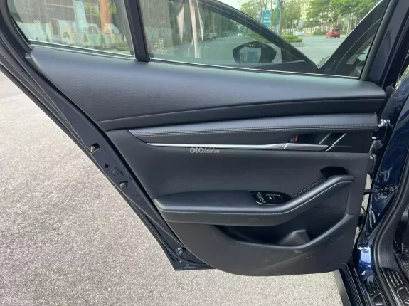 Mazda 3 Sedan 1.5L Deluxe 2022 - Odo 3v zin full lịch sử hãng