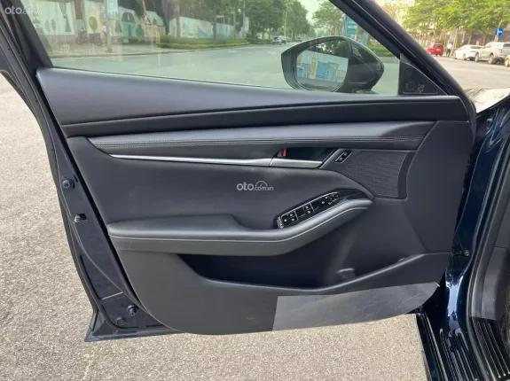 Mazda 3 Sedan 1.5L Deluxe 2022 - Odo 3v zin full lịch sử hãng