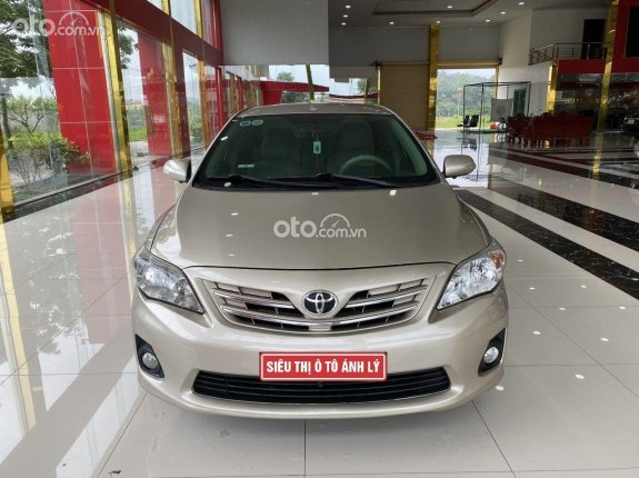 Toyota Corolla Altis 1.8G MT 2014 - Sedan 5 chỗ cao cấp, Full Options, keo chỉ Zin tuyệt đối