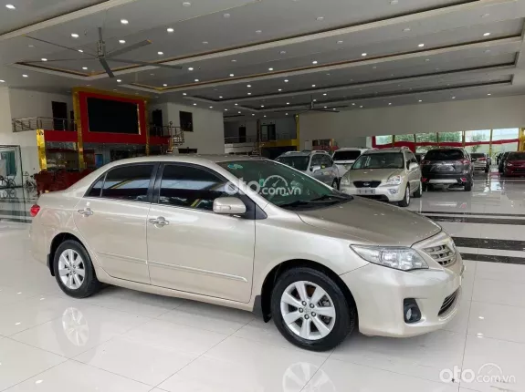 Toyota Corolla Altis 1.8G MT 2014 - Sedan 5 chỗ cao cấp, Full Options, keo chỉ Zin tuyệt đối