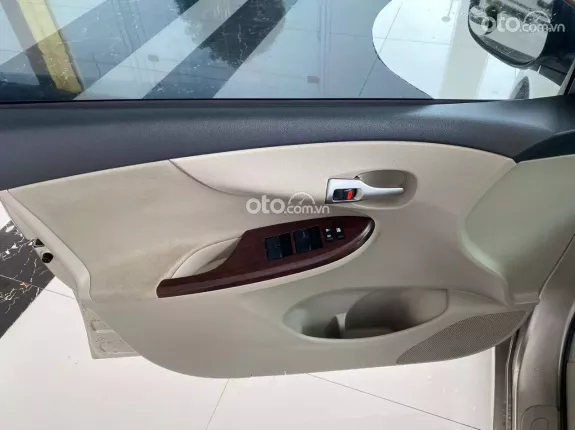 Toyota Corolla Altis 1.8G MT 2014 - Sedan 5 chỗ cao cấp, Full Options, keo chỉ Zin tuyệt đối