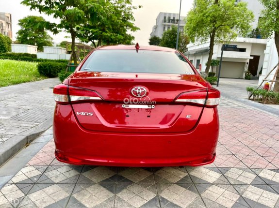 Toyota Vios 1.5 E CVT 2021 - Bán xe Toyota Vios E 2021 số tự động, xe rất mới, lốp sơ cua chưa hạ