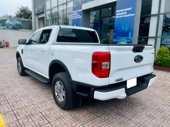 Ford Ranger XLS 2.0L 4x2 AT 2023 - Sơn zin 100% còn bảo hành chính hãng Ford Việt Nam, hỗ trợ trả góp vay tối đa, lãi suất cực thấp