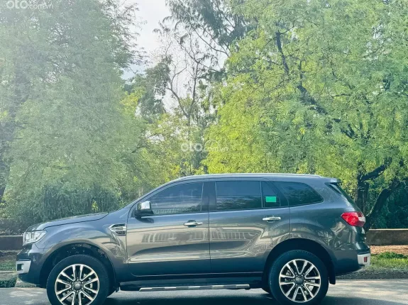 Ford Everest Titanium 2.0 AT 4x2 2019 - Nhập Thái Lan - Cá nhân 1 chủ - Hỗ trợ trả góp 70% lãi suất cực kì ưu đãi