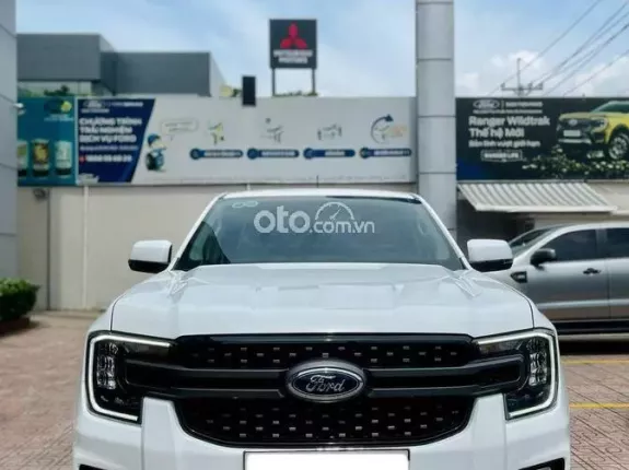 Ford Ranger XLS 2.0L 4x2 AT 2023 - Sơn zin 100% còn bảo hành chính hãng Ford Việt Nam, hỗ trợ trả góp vay tối đa, lãi suất cực thấp