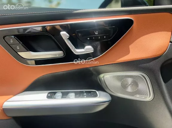 Mercedes-Benz GLC 300 4Matic 2024 - XÁM NÂU SIÊU LƯỚT CHÍNH HÃNG