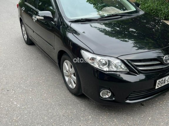 Toyota Corolla Altis 1.8G MT 2010 - Phom mới, máy dual- vvti. Xe tư nhân, hồ sơ cầm tay. Xe zin hết, máy số keo chỉ zin. Màn hình, cam đủ