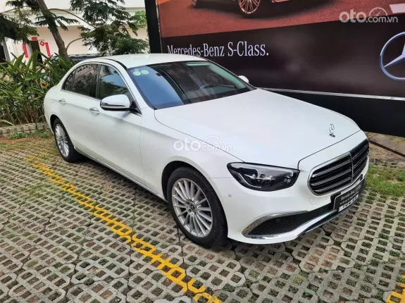 Mercedes-Benz E200 Exclusive V1 2023 - MÀU TRẮNG CHÍNH HÃNG