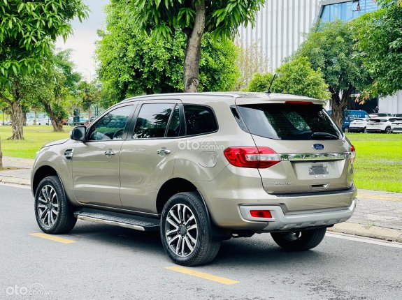 Ford Everest Titanium 2.0L AT 4WD 2019 - Bán Ford Everest Titanium máy dầu 2 cầu, sản xuất 2019 1 chủ từ mới