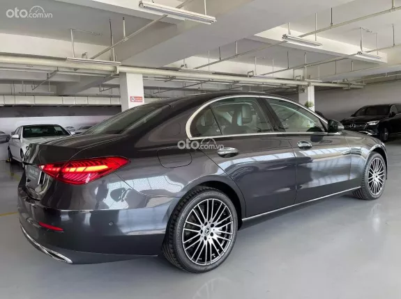 Mercedes-Benz C200 Avantgarde Plus 2024 - XÁM NÂU SIÊU LƯỚT CHÍNH HÃNG