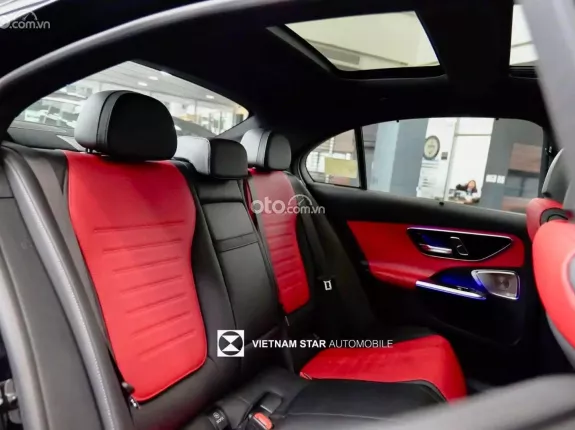 Mercedes-Benz AMG C43 2023 - TRẮNG ĐỎ - SIÊU LƯỚT 30 KM - TRƯNG BÀY