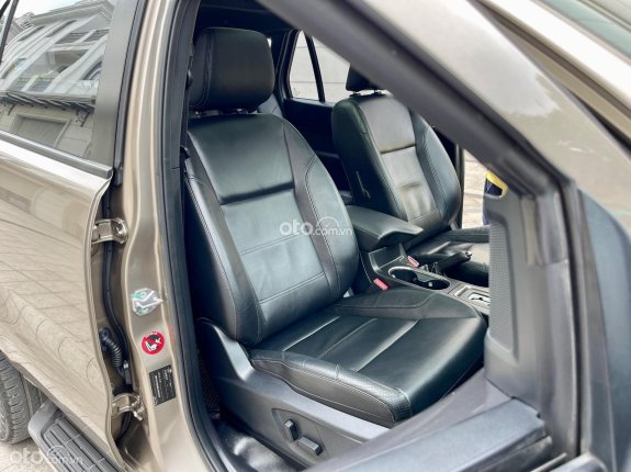 Ford Everest Titanium 2.0L AT 4WD 2019 - Bán Ford Everest Titanium máy dầu 2 cầu, sản xuất 2019 1 chủ từ mới