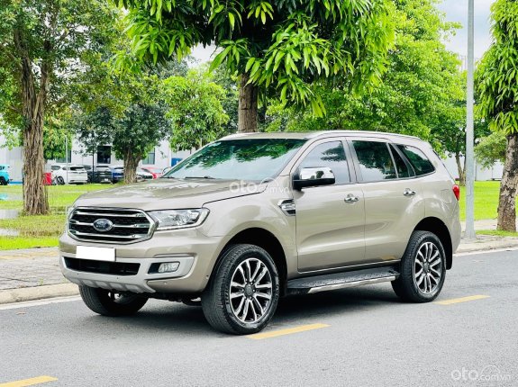 Ford Everest Titanium 2.0L AT 4WD 2019 - Bán Ford Everest Titanium máy dầu 2 cầu, sản xuất 2019 1 chủ từ mới