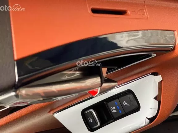 Kia Carnival 2.2D Signature 2022 - 1 tỷ 360 triệu