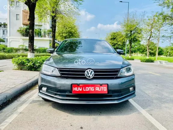 Volkswagen Jetta 2018 - 489 triệu