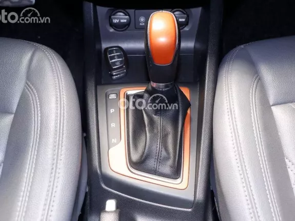 Hyundai i20 Active 1.4 AT 2015 - Hyundai i20 1.4 AT Active Bạc 2015