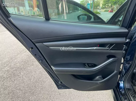 Mazda 3 Sedan 1.5L Deluxe 2022 - Odo 3 vạn km zin full lịch sử hãng