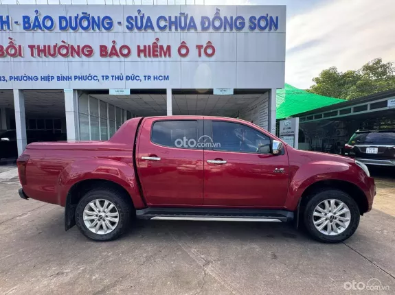 Isuzu D-Max LS Prestige 1.9 4x2 AT 2018 - Màu đỏ chất đẹp