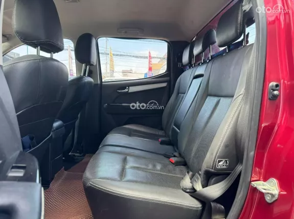 Isuzu D-Max LS Prestige 1.9 4x2 AT 2018 - Màu đỏ chất đẹp