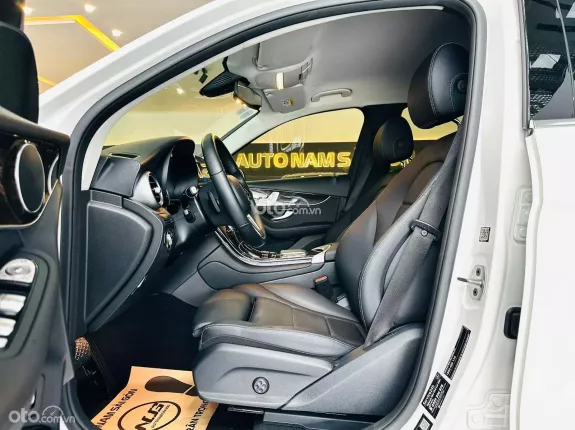 Mercedes-Benz GLC 200 V1 2022 - Xe gần như new, còn bảo hành hãng tới 2025