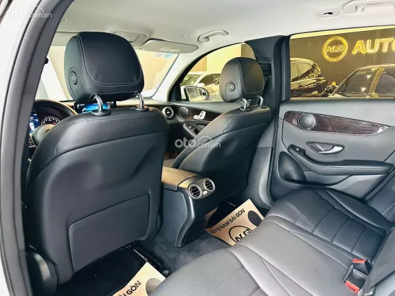 Mercedes-Benz GLC 200 V1 2022 - Xe gần như new, còn bảo hành hãng tới 2025