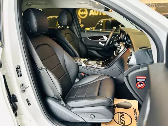 Mercedes-Benz GLC 200 V1 2022 - Xe gần như new, còn bảo hành hãng tới 2025