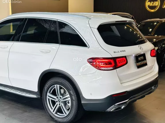 Mercedes-Benz GLC 200 V1 2022 - Xe gần như new, còn bảo hành hãng tới 2025