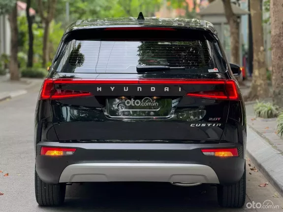 Hyundai Custin 2.0T-GDi Cao cấp 2023 - Giá Còn Cực Tốt