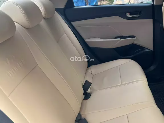 Hyundai Accent 1.4 MT Tiêu chuẩn 2019 - Nội ngoại thất sạch đẹp