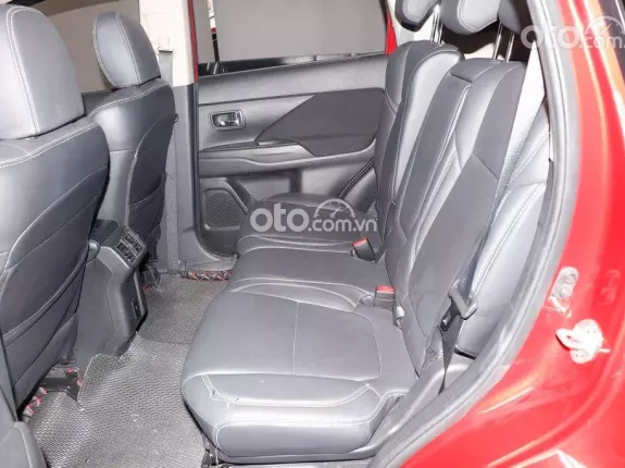 Mitsubishi Outlander 2.0 CVT 2020 - Mitsubishi Outlander 2.0 AT, bản CVT Đỏ