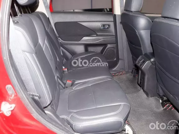 Mitsubishi Outlander 2.0 CVT 2020 - Mitsubishi Outlander 2.0 AT, bản CVT Đỏ