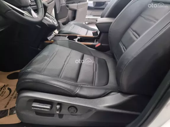 Honda CR-V 1.5 L 2022 - Màu trắng, odo chuẩn 31.000km, hỗ trợ trả góp