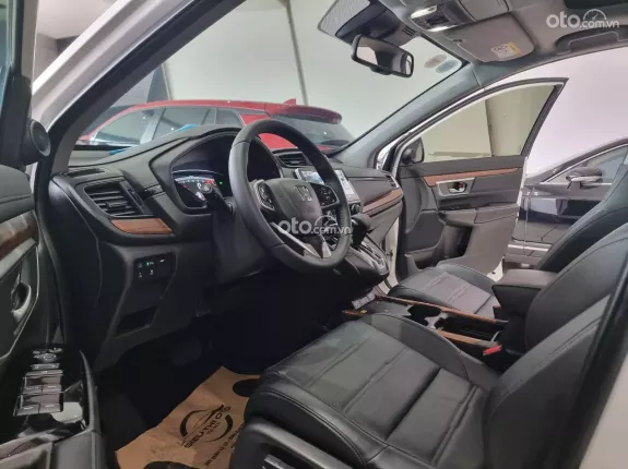 Honda CR-V 1.5 L 2022 - Màu trắng, odo chuẩn 31.000km, hỗ trợ trả góp