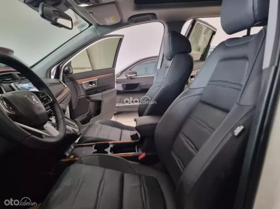Honda CR-V 1.5 L 2022 - Màu trắng, odo chuẩn 31.000km, hỗ trợ trả góp