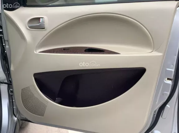 Mitsubishi Zinger 2008 - Odo 11 vạn