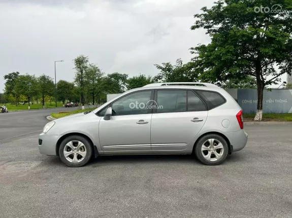Kia Carens 2016 - Gía 260 triệu
