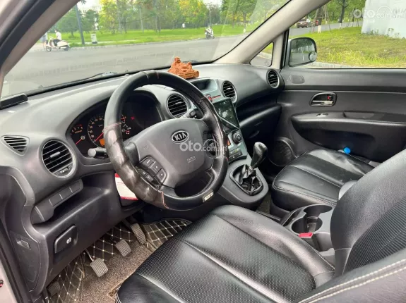 Kia Carens 2016 - Gía 260 triệu