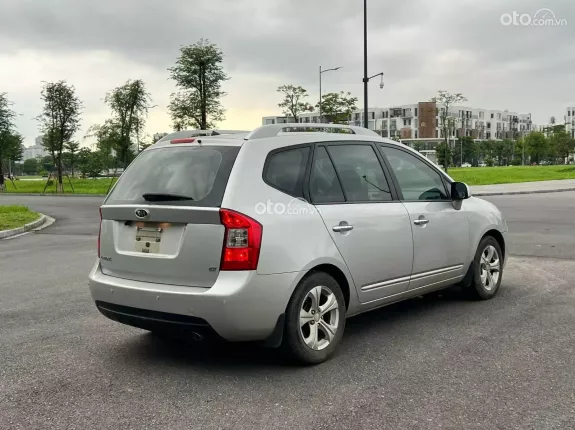 Kia Carens 2016 - Gía 260 triệu