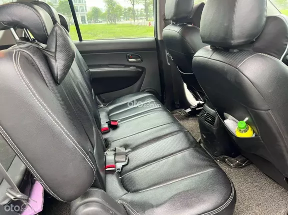 Kia Carens 2016 - Gía 260 triệu