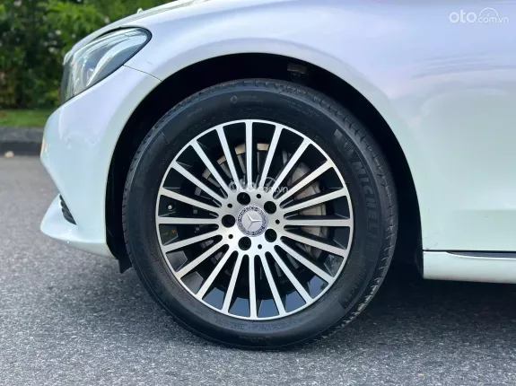 Mercedes-Benz C250 Exclusive 2016 - Bán 695 triệu