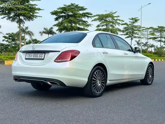 Mercedes-Benz C250 Exclusive 2016 - Bán 695 triệu