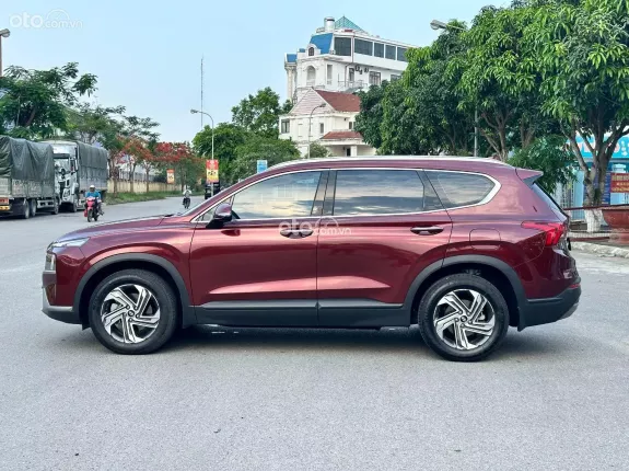 Hyundai Santa Fe 2.4L Xăng Tiêu chuẩn 2022 - Bán 930 triệu