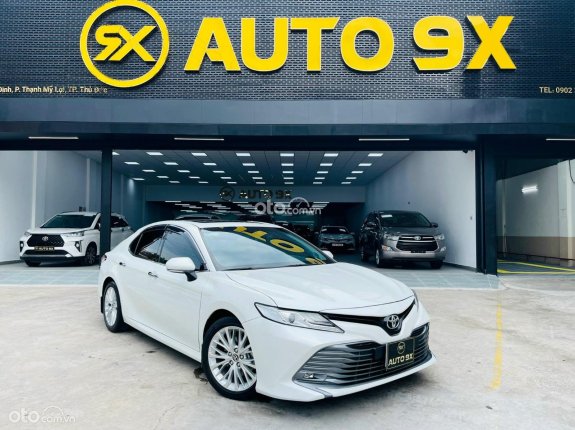 Toyota Camry 2.5Q 2020 - Thiết kế tiện nghi, hiện đại